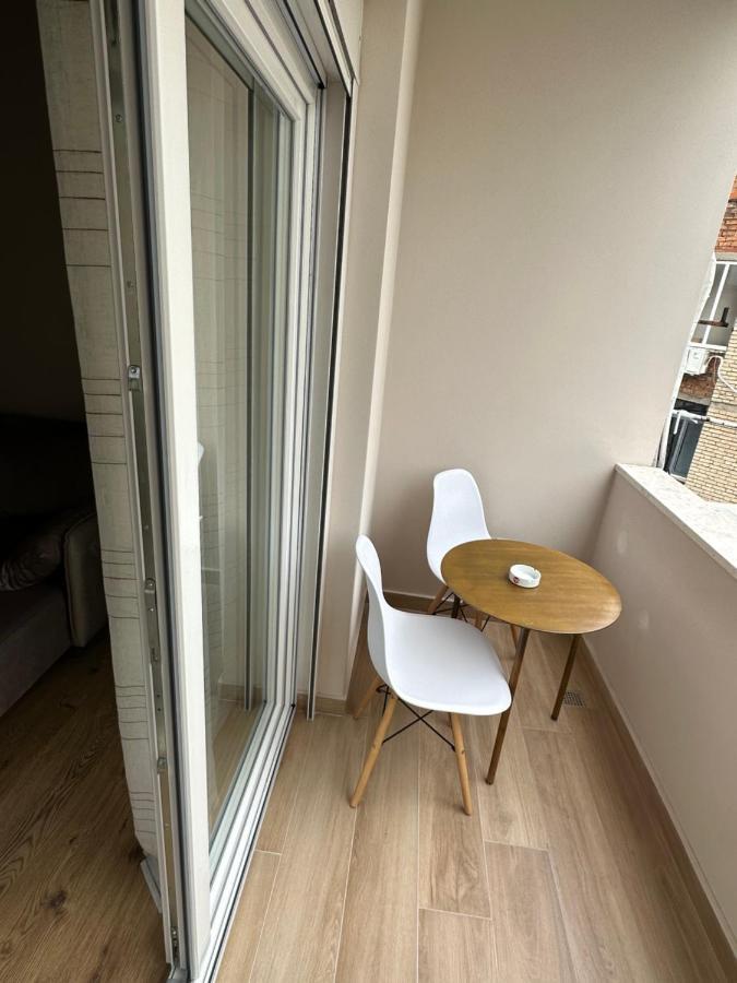 Eja Apartment 3 Tirana Zewnętrze zdjęcie