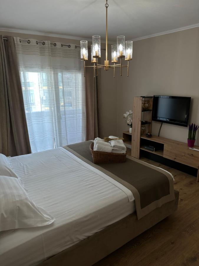 Eja Apartment 3 Tirana Zewnętrze zdjęcie
