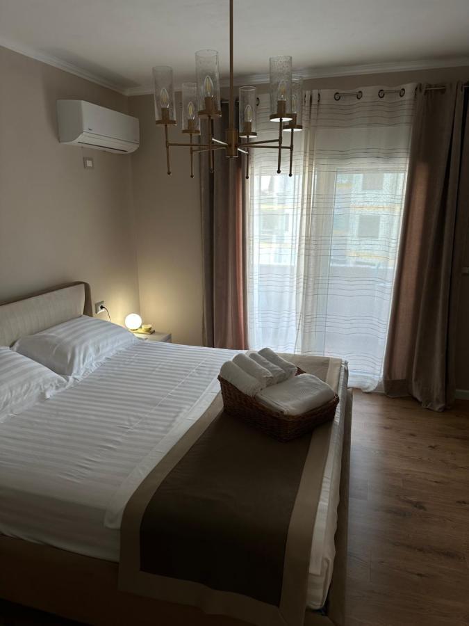 Eja Apartment 3 Tirana Zewnętrze zdjęcie